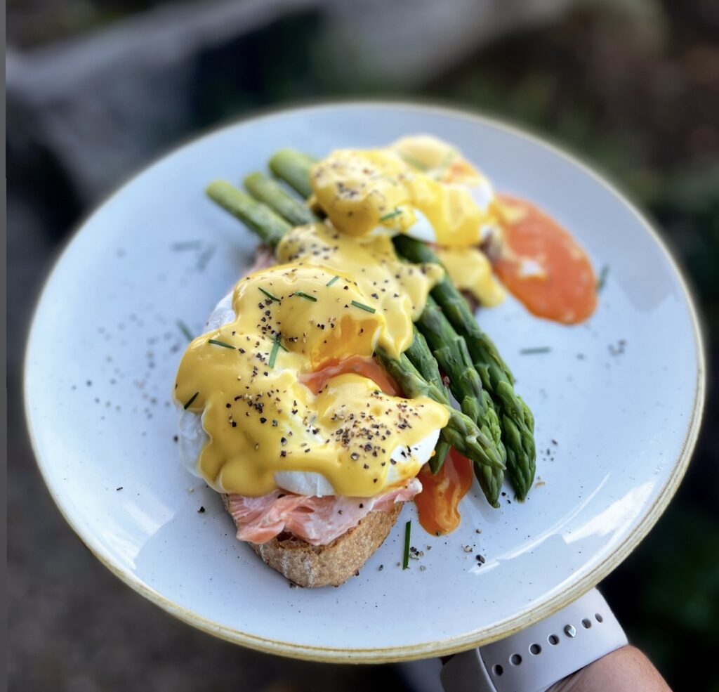 Truffle Hollandaise, Eggs Royale