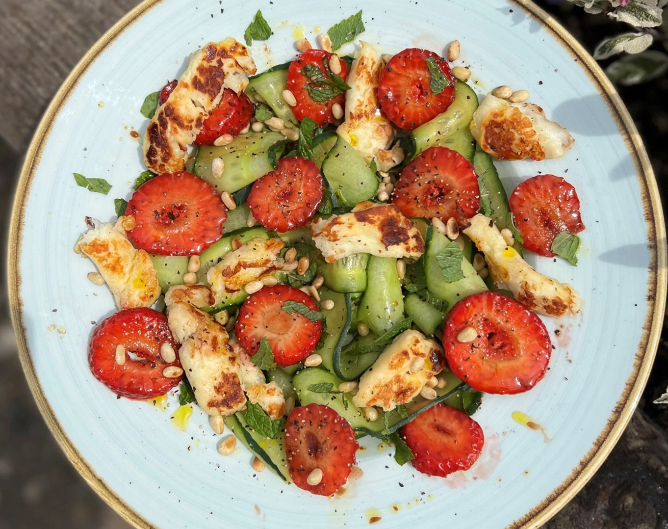 Summer Balsamic Strawberry Salad
